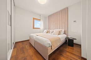 King David Court - Isrentals