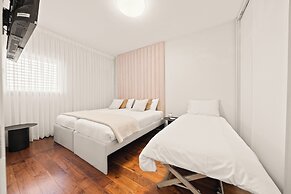 King David Court - Isrentals