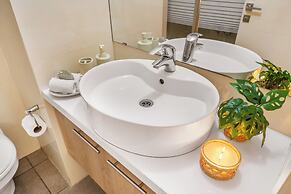 King David Court - Isrentals