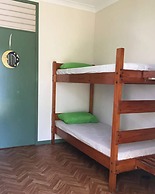 Backpackers By The Bay