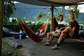 Backpackers By The Bay