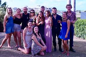 Backpackers By The Bay