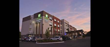 Holiday Inn Express & Suites - Orlando - Southeast by IHG