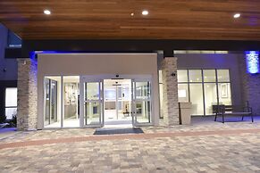 Holiday Inn Express & Suites - Orlando - Southeast by IHG