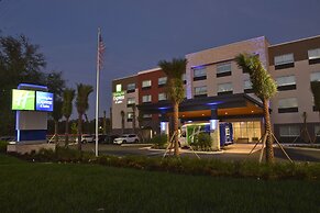 Holiday Inn Express & Suites - Orlando - Southeast by IHG