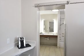 Holiday Inn Express & Suites - Orlando - Southeast by IHG