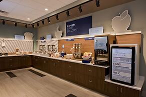 Holiday Inn Express & Suites - Orlando - Southeast by IHG