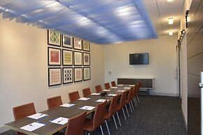 Holiday Inn Express & Suites - Orlando - Southeast by IHG