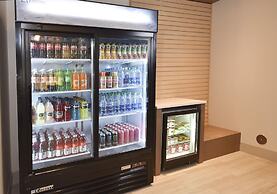 Holiday Inn Express & Suites - Orlando - Southeast by IHG