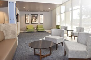 Holiday Inn Express & Suites - Orlando - Southeast by IHG