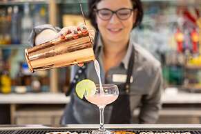 Hotel Indigo Gainesville-Celebration Pointe by IHG