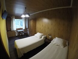 Hostal Restaurant Pous de la Neu