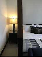 Crossroads Hotel