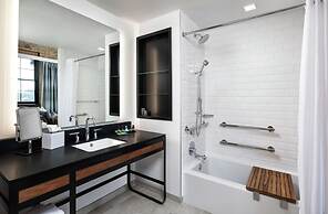 Canopy by Hilton Minneapolis Mill District