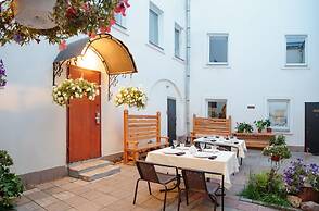 Boyarskiy Dvor Hotel