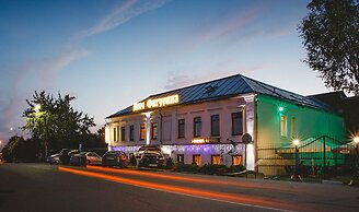 Boyarskiy Dvor Hotel