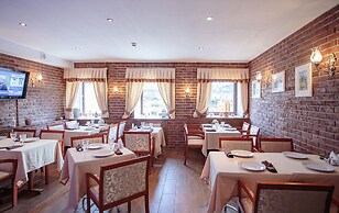 Boyarskiy Dvor Hotel