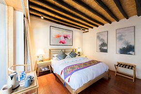 Dali Old Courtyard Boutique Inn