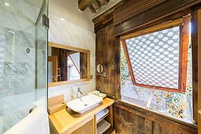 Dali Old Courtyard Boutique Inn