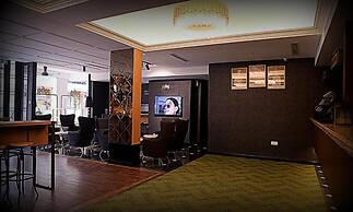 1969 Business Suites