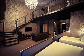 1969 Business Suites