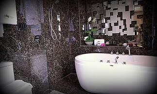 1969 Business Suites