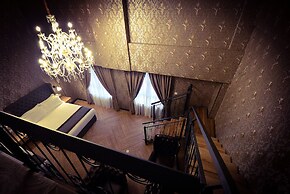 1969 Business Suites