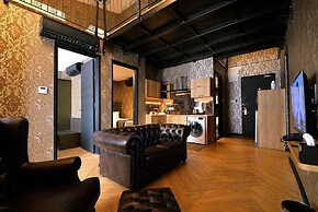 1969 Business Suites