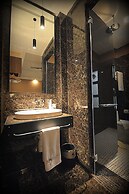 1969 Business Suites