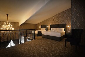 1969 Business Suites