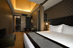 1969 Business Suites