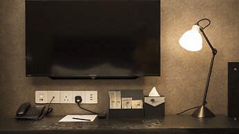 1969 Business Suites