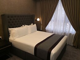 1969 Business Suites