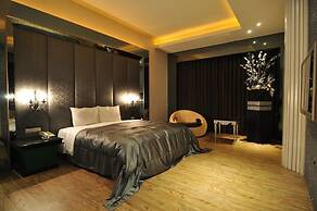 Seven Star Motel