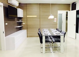 Moon Terrace Pool Villa