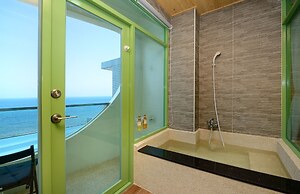 FishHome 15 (NO ELEVATOR, Children under six years old are not allowed