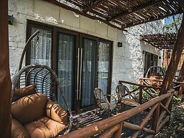 Mia Bacalar Luxury Resort & Spa