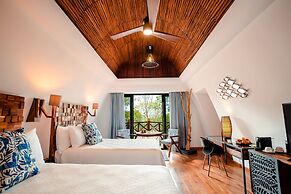 Mia Bacalar Luxury Resort & Spa