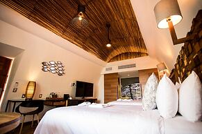 Mia Bacalar Luxury Resort & Spa