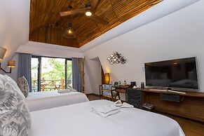 Mia Bacalar Luxury Resort & Spa