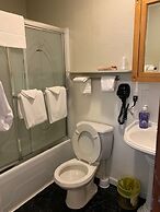 Phillips Historic Motel & Cottages