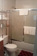 Phillips Historic Motel & Cottages