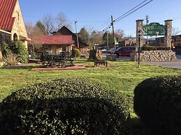 Phillips Historic Motel & Cottages