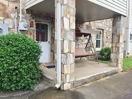 Phillips Historic Motel & Cottages