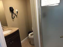 Phillips Historic Motel & Cottages