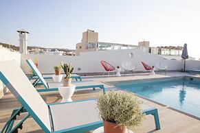 Aquarius Boutique Hotel