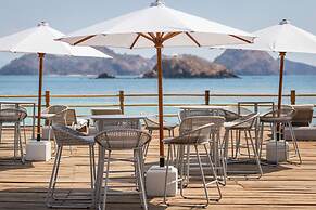 AYANA Komodo Waecicu Beach