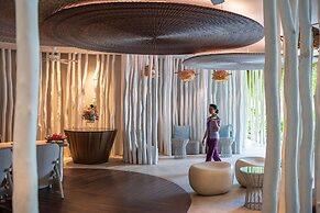 AYANA Komodo Waecicu Beach