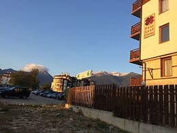 Four Leaf Clover Apartments to Rent