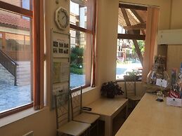 Four Leaf Clover Apartments to Rent